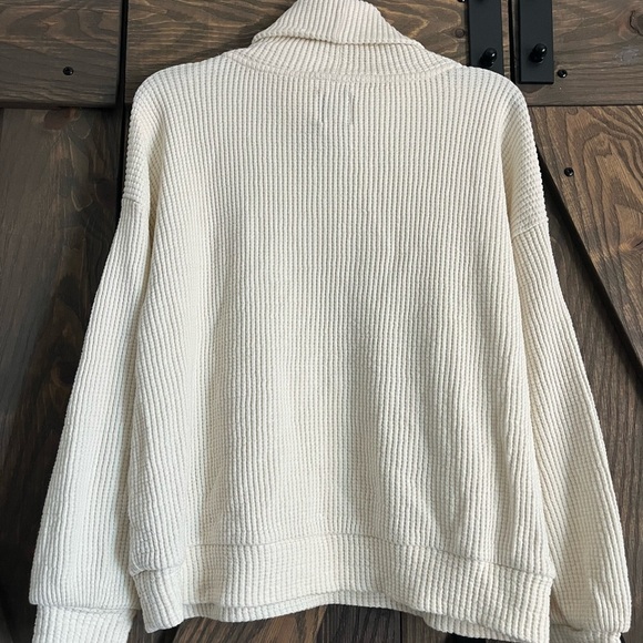 GAP Cream Cowl Neck Women's Sweatshirt - Picture 2 of 2
